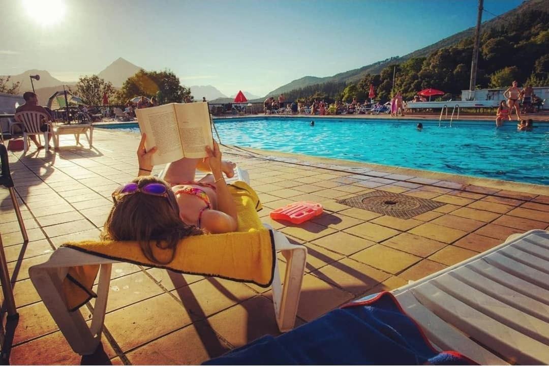 Uxarte -Alojamiento, Restaurante Y Piscinas Arrasate/Mondragon エクステリア 写真