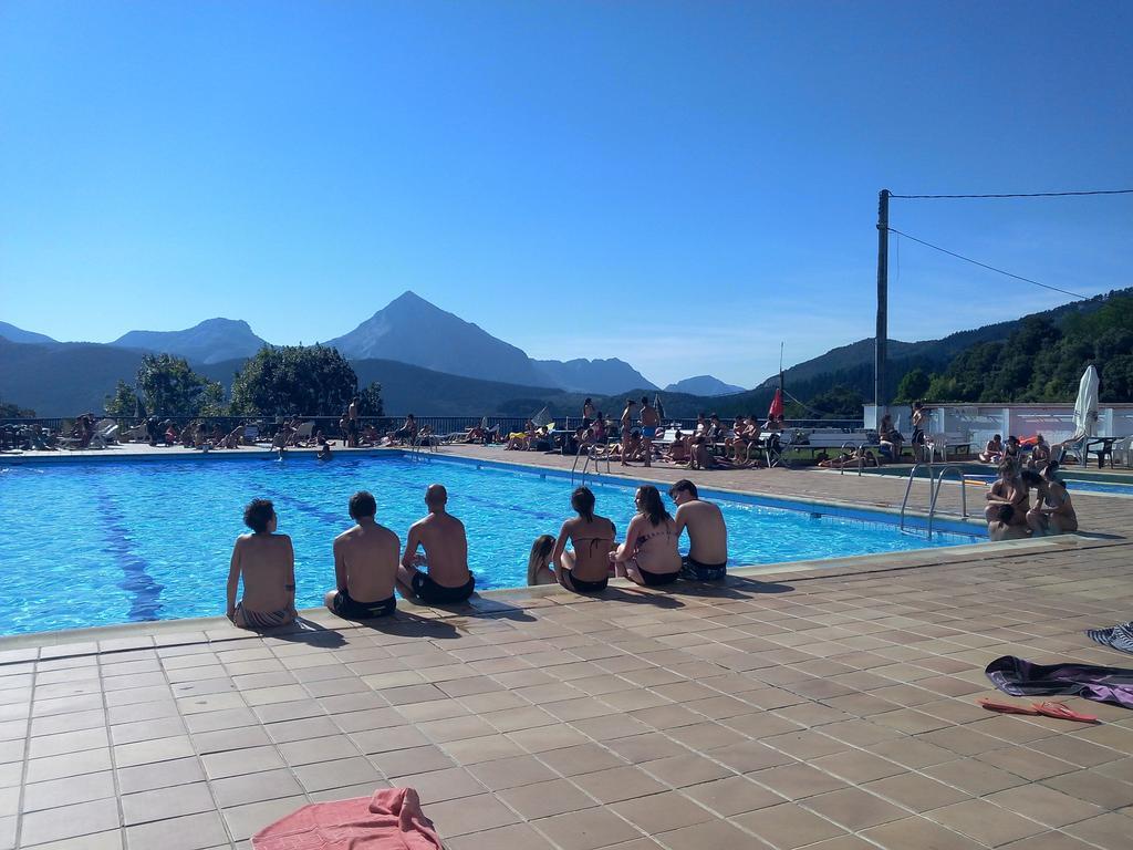 Uxarte -Alojamiento, Restaurante Y Piscinas Arrasate/Mondragon エクステリア 写真